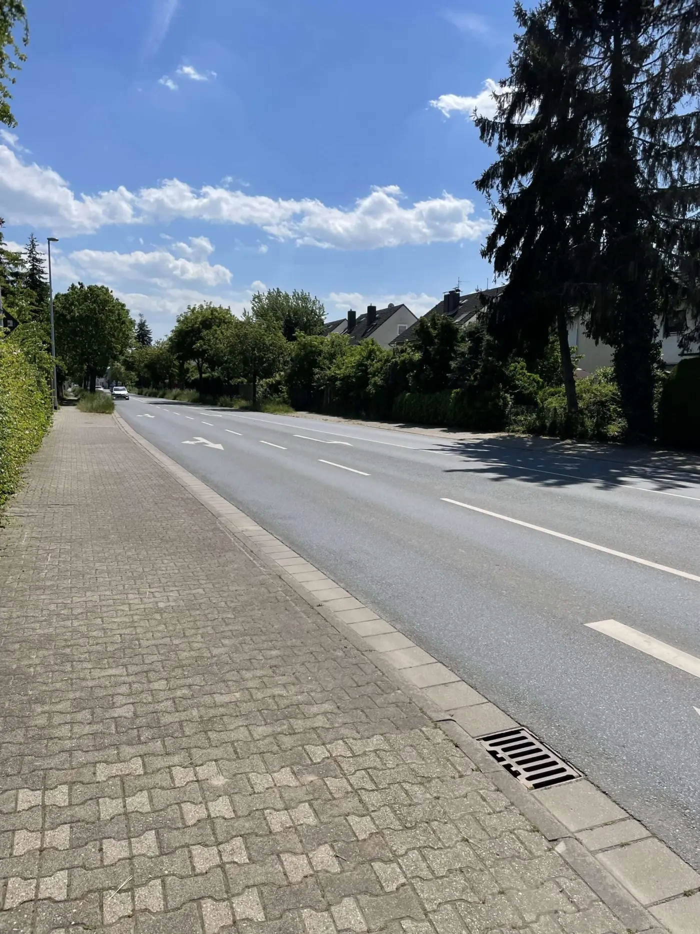 Ausgangssituation Ortsdurchfahrt Leeheim Bestandsfahrbahn vor der Kanal- und Straßensanierung
