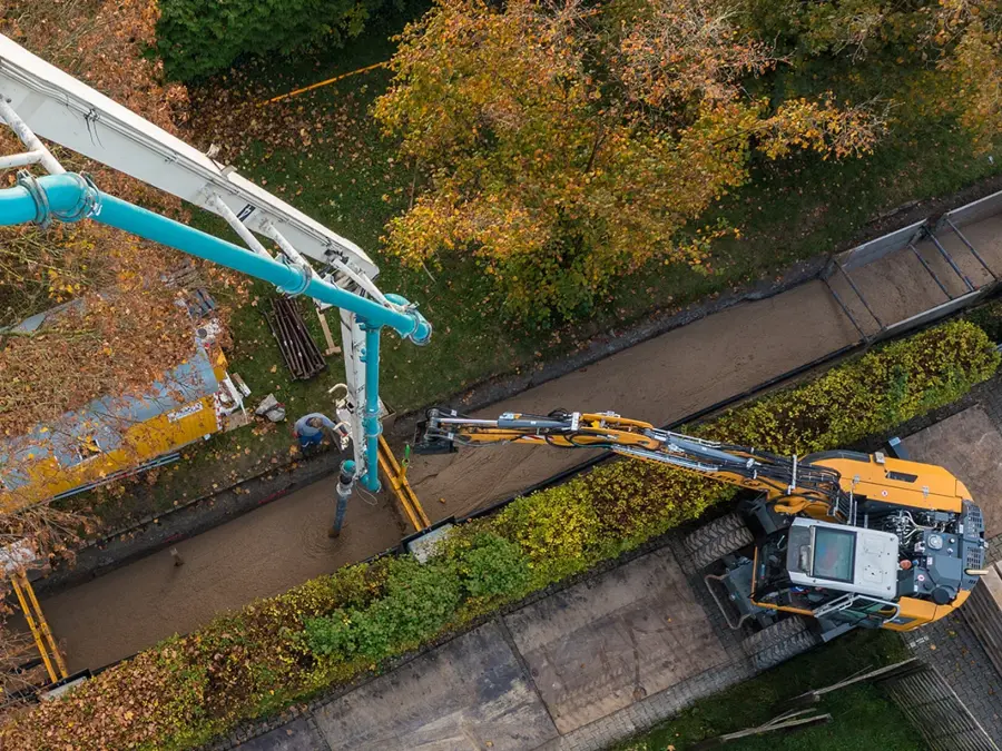 Pressebild Stadtwerke Sindelfingen Fluessigboden-Verfuellung per Pumpe