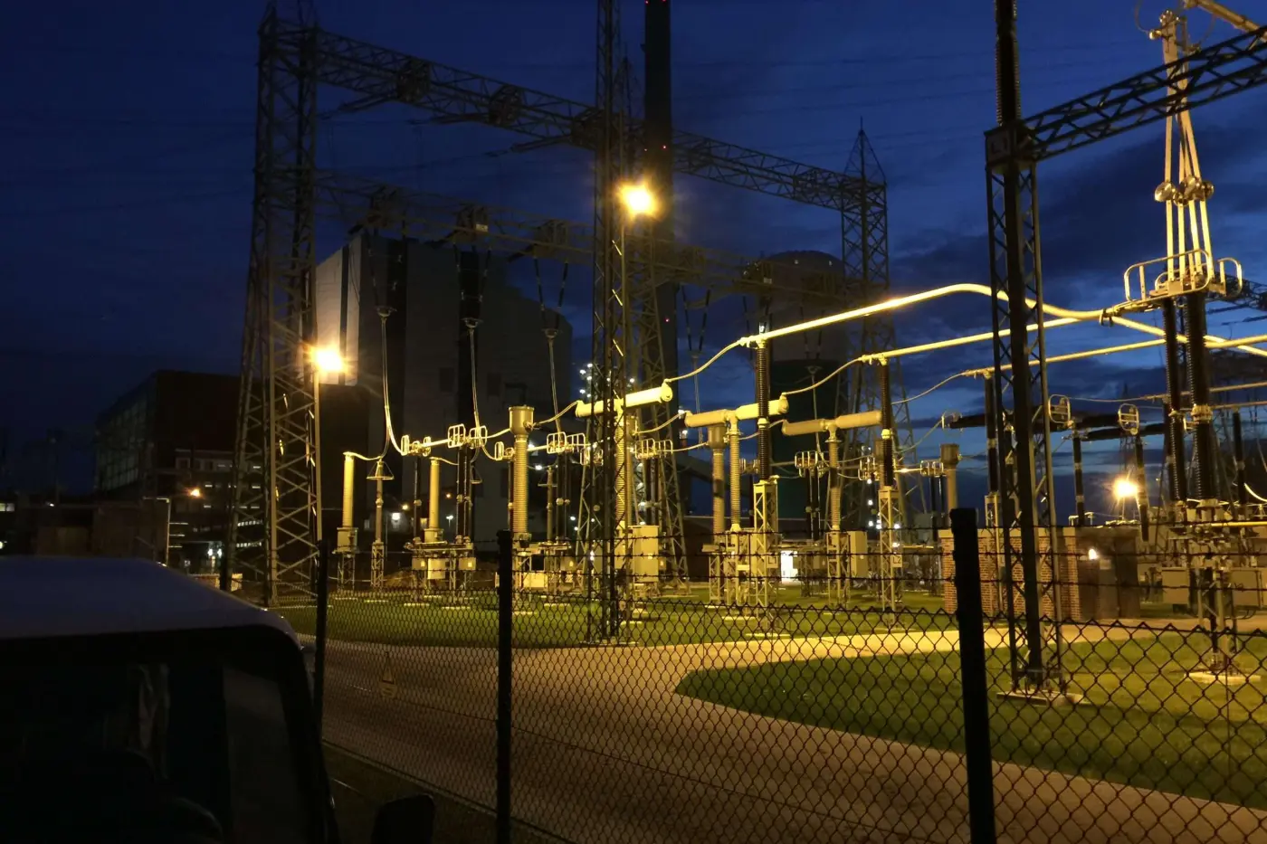 Anschluss 110kV an Umspannwerk mit Flüssibgoden