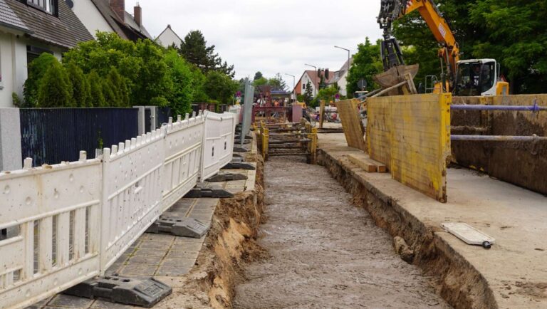 Verfüllter Flüssigbodengraben