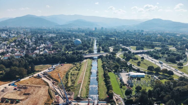 Abgeschlossener Zweitaushub in Flüssigboden
