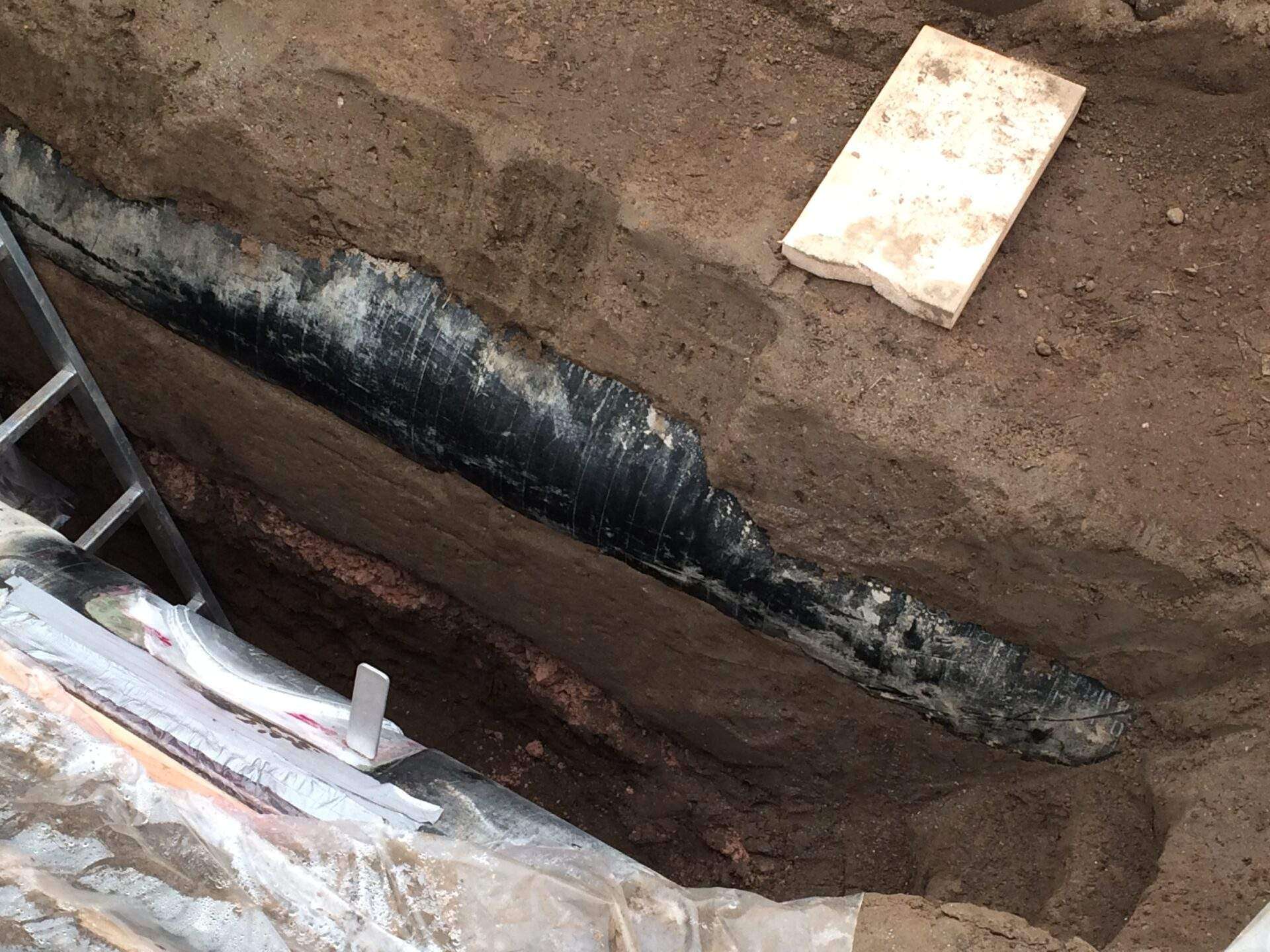 Freilegung zur Untersuchung in mehrern Höhen und an mehreren Stellen Flüssigboden 420kV