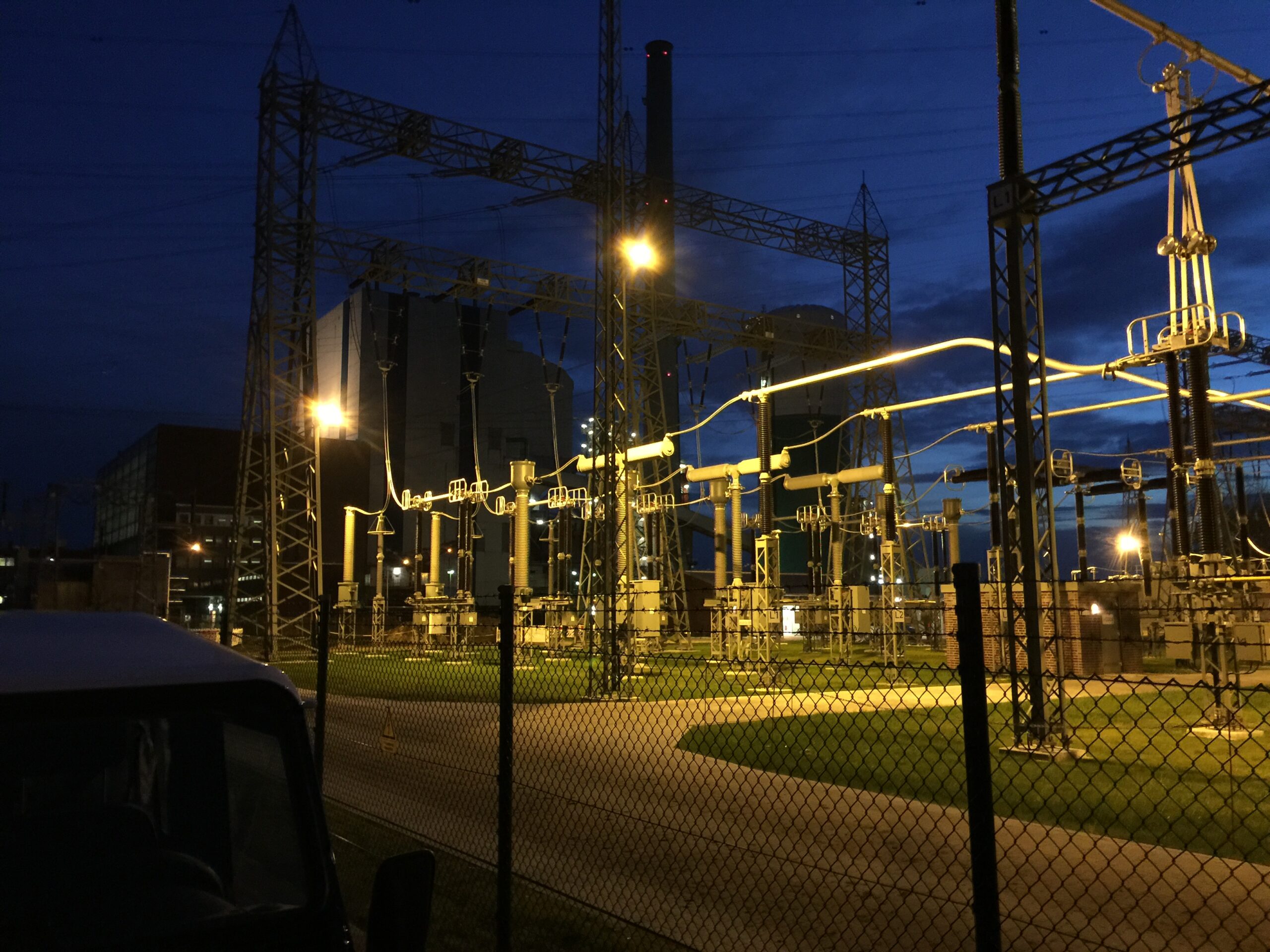 Anschluss 110kV an Umspannwerk mit Flüssibgoden
