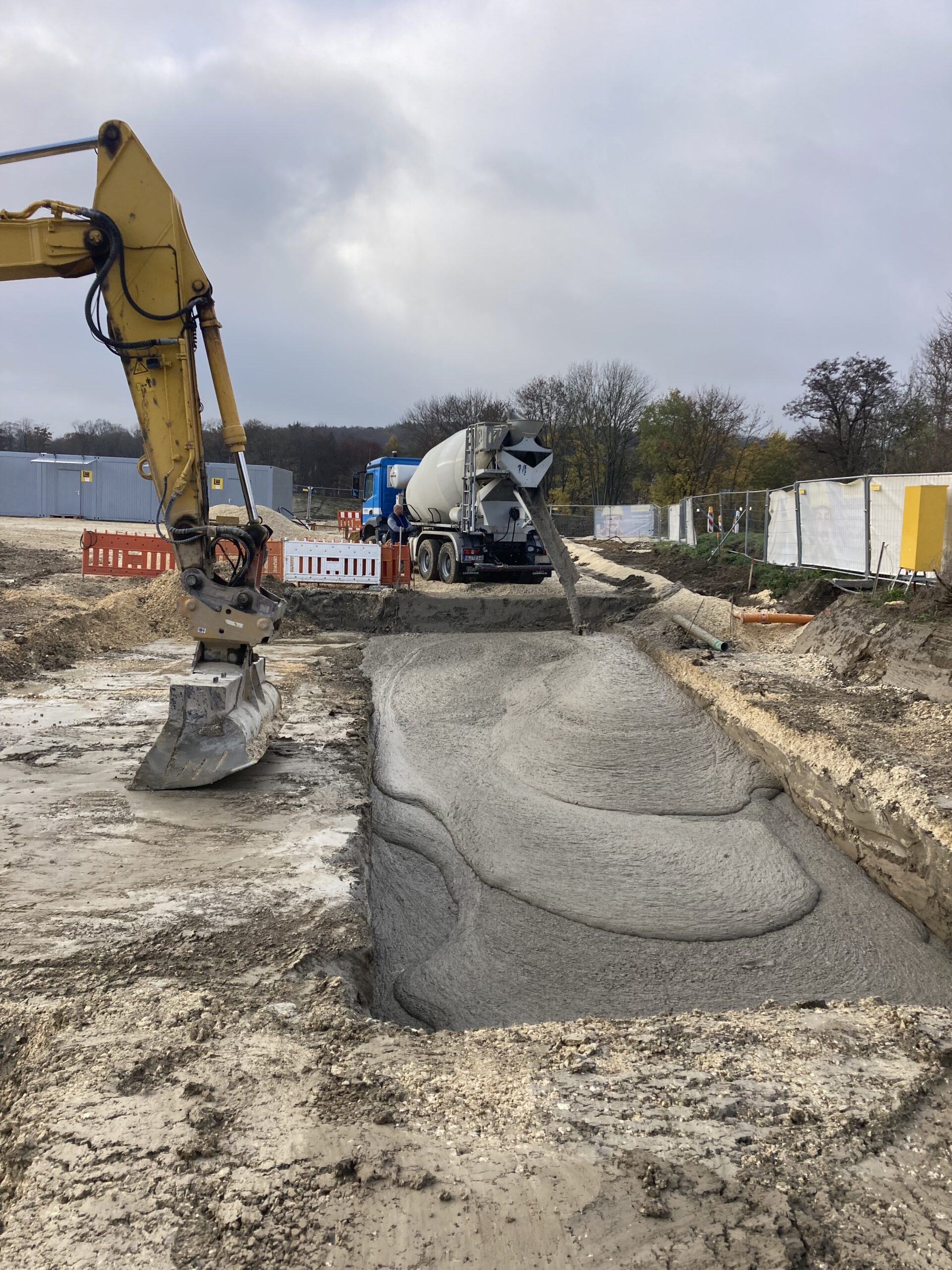 Wasserdichte Keller auf Säulen hergestellt aus RSS Flüssigboden