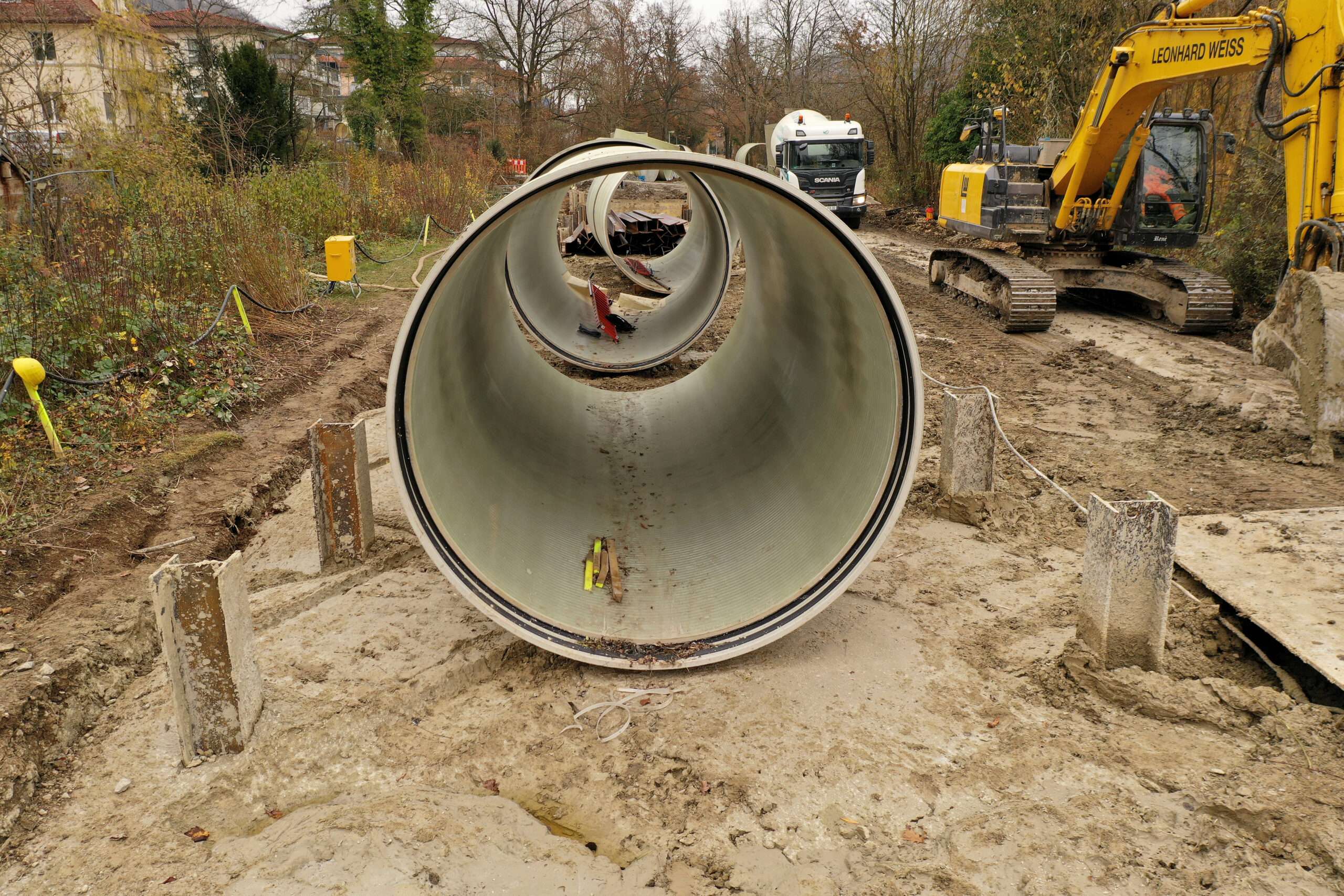 2600er GFK wird in wasserdichten RSS Geoponton verlegt