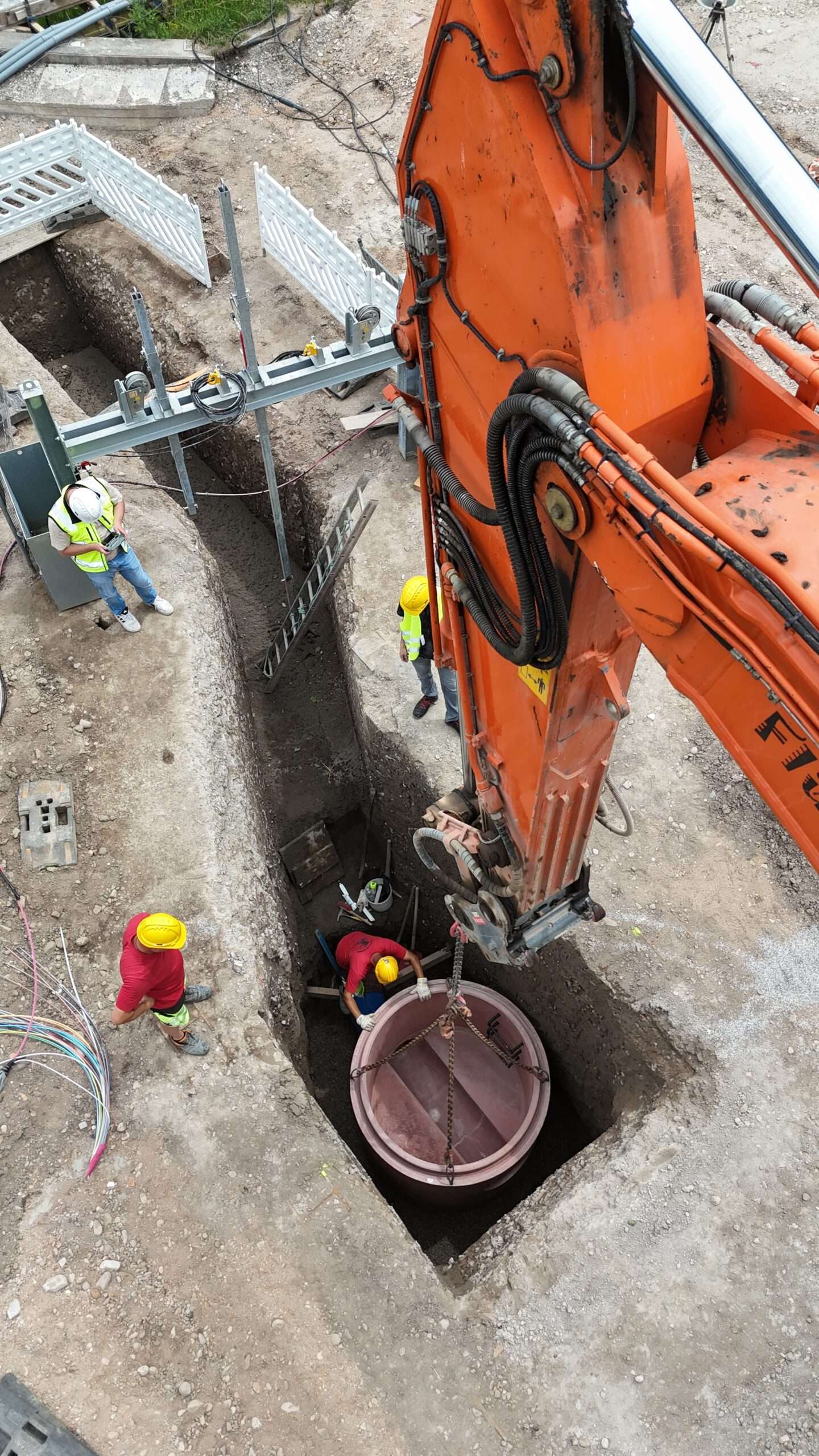 Einbau Schacht im wasserdichten Verbau