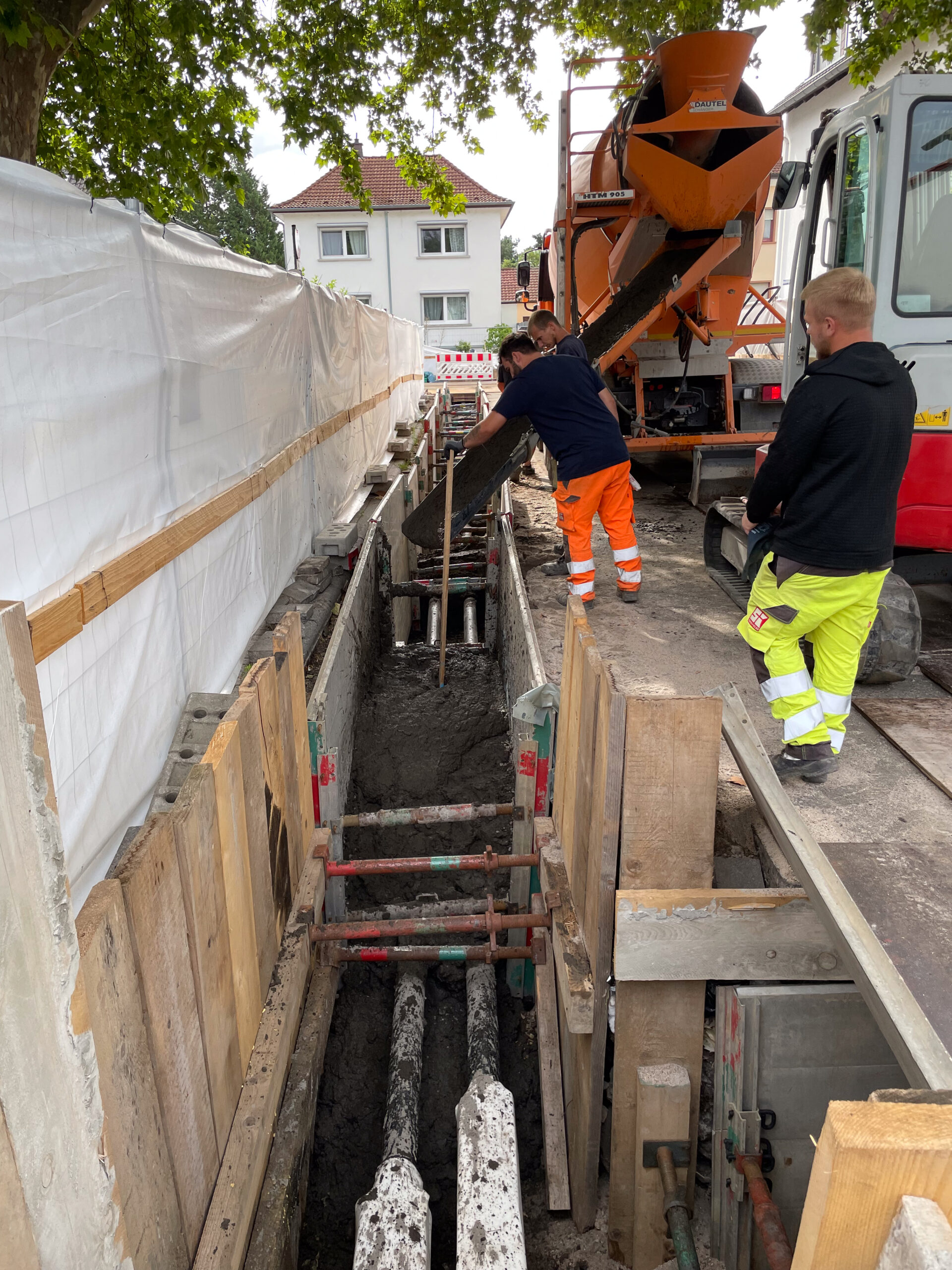 Verfüllung Flüssigboden aus örtlichen Boden