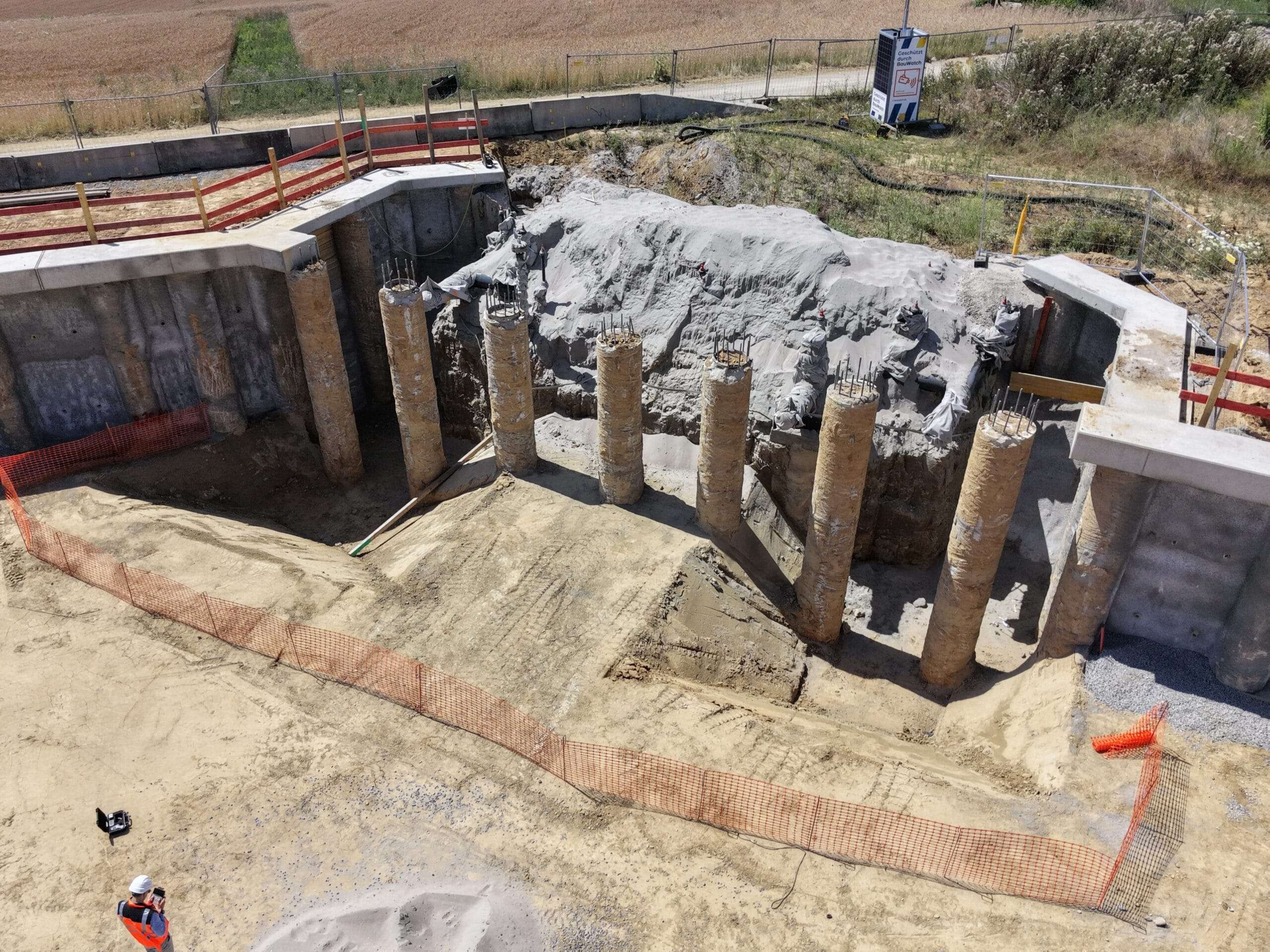 Armaturengruppe auf freigelegten Flüssigbodenblock