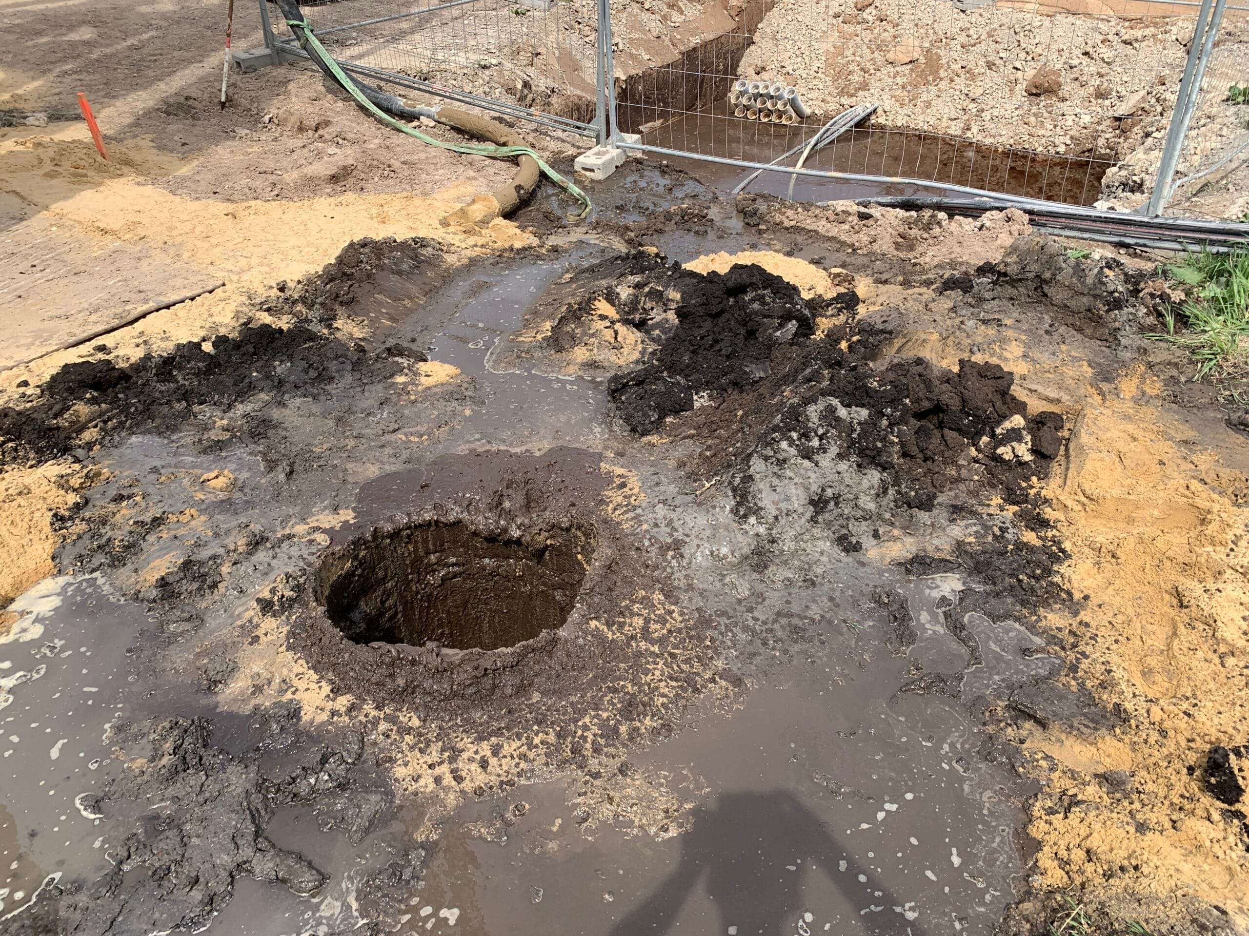 Ergebnis Fertiggestellte Säule im Sandplanum mit Säulenkopf im Torf